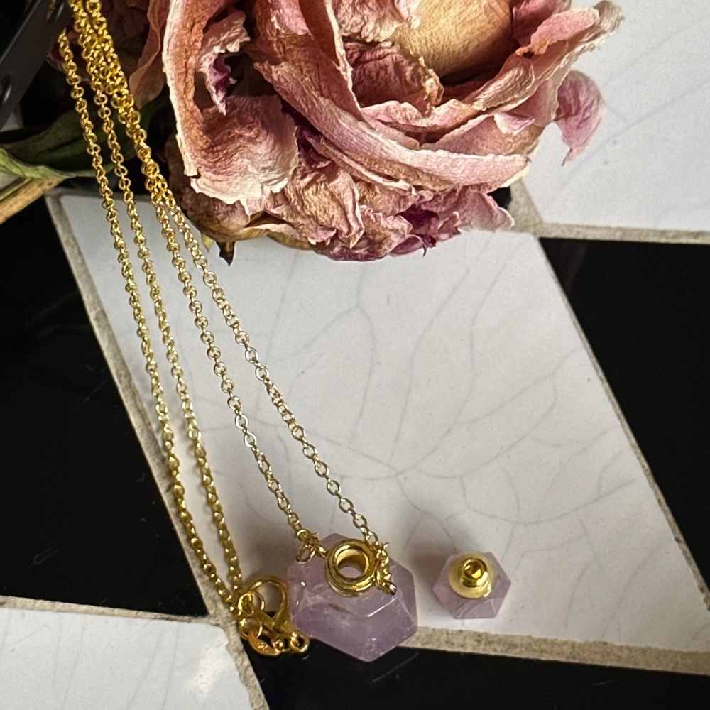 Amethyst Perfume bottle pendant in Vermeil Gold 925 stamped necklace/Calming - Picture 3 of 8